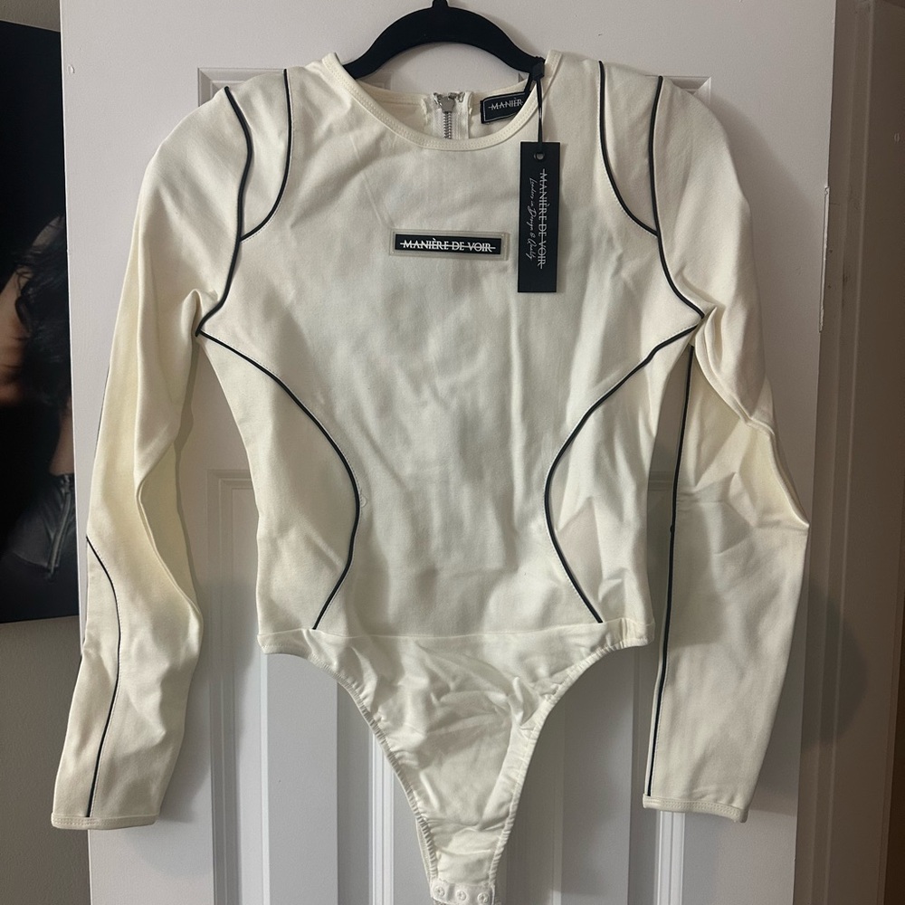 Maniere De Voir Cream Bodysuit with Form-Fitting Design